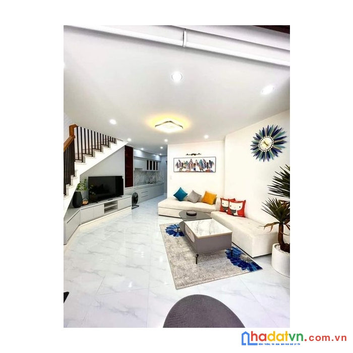 Nhà đẹp tam thuận thanh khê 2 tầng kiệt ô tô  trần cao vân 3.3 tỷ