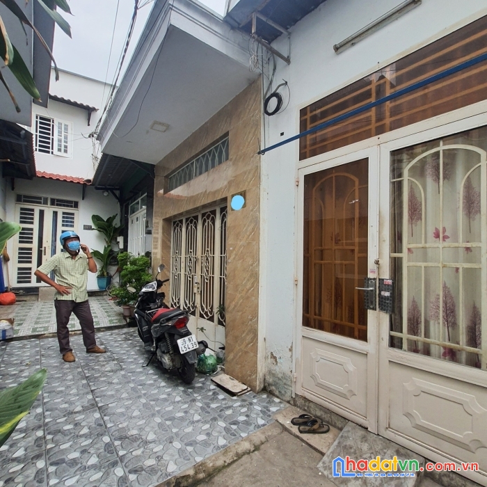 Nhà bán gấp, nguyễn duy cung, 4.5x10 giá chốt bất ngờ.