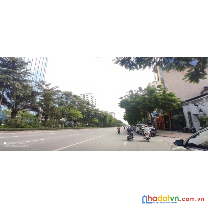 Bán lô đất mặt phố võ chí công - lô góc - mặt tiền rộng - vỉa hè 8m - kinh doanh - văn phòng đại