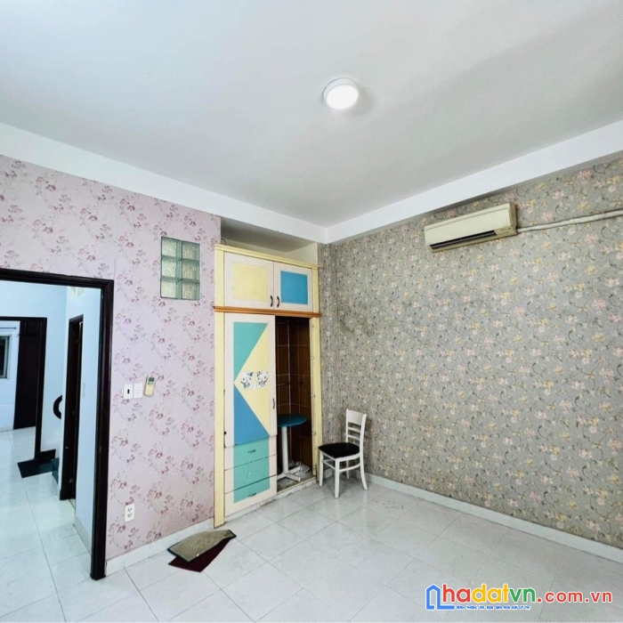 Hot nhà phan văn trị bình thạnh hxh 4lầu 50m2 chỉ 5tỷ95