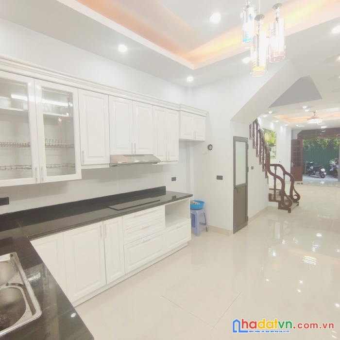 Cần bán nhà phố khương trung: 47m2, 4 tầng, 4 ngủ, lô góc 2 mặt ngõ, nhỉnh 5 tỷ.