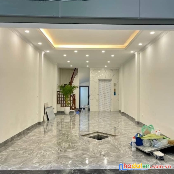 Bán lý thường kiệt 6 tầng tm văn phú hđ 44m2 10 tỷ.