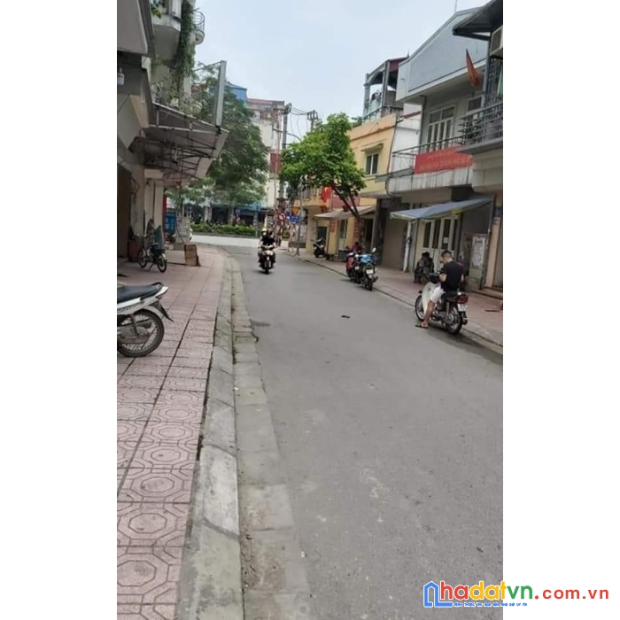 Đất ngọc lâm 100m mt6,5m ôtô, kinh doanh nhỉnh 8 tỷ 0868246333