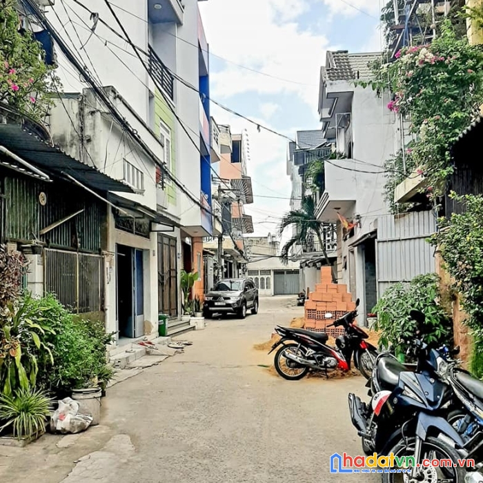 Ai cứu chủ nhà với gấp lắm rồi, nhà 3 tầng 2 mặt tiền hxh ngay bùi viện, quận 1 giá 21 tỷ