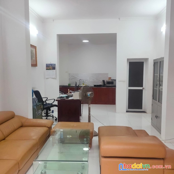 Phân lô, ô tô đỗ cửa. phố trần phú hà đông. dt 70mx2t. mt7m. giá 6,15 tỷ.