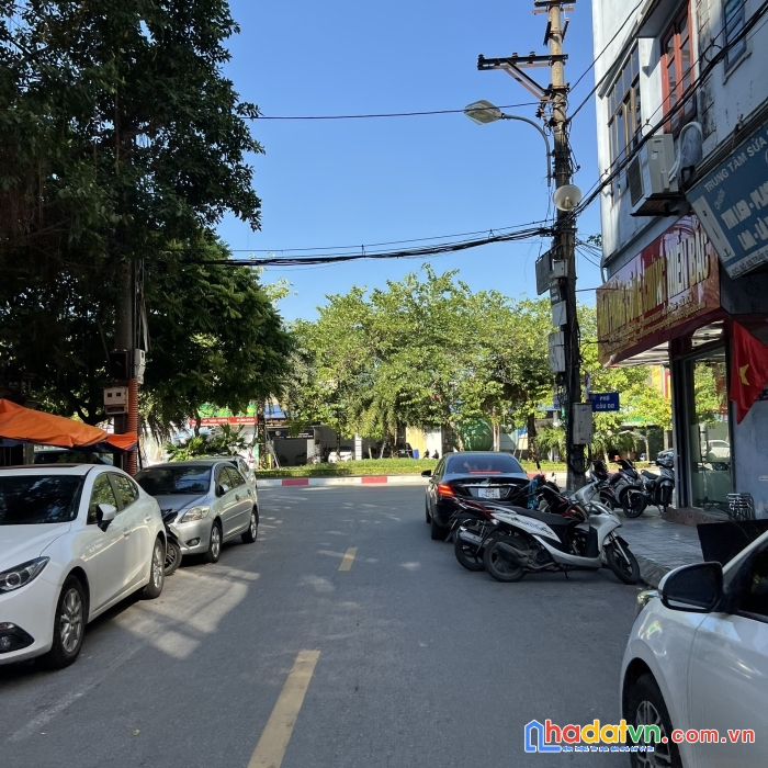 Bán nhà mp lý thường kiệt, ngay quận ủy. đẹp sang trọng, 6 tầng giá bán 10 tỷ.