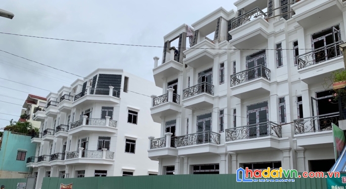 Bán nhà ngay chợ bà hom quận bình tân 4x20 - 7,3 tỷ