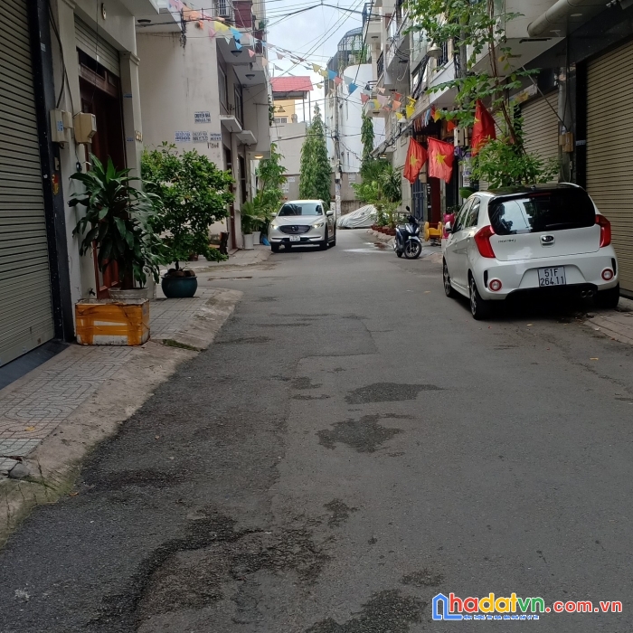 Bán nhà 5 tỷ x  đường tân hương, tân phú, hxh, 45 m2, 3 tầng