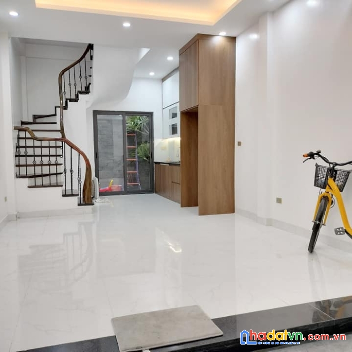 Bán nhà đẹp mới kính cong, trung tâm quận ba đình - 5p ra hồ tây - diện tích 45m2 x 5 tầng - 6,4 tỷ
