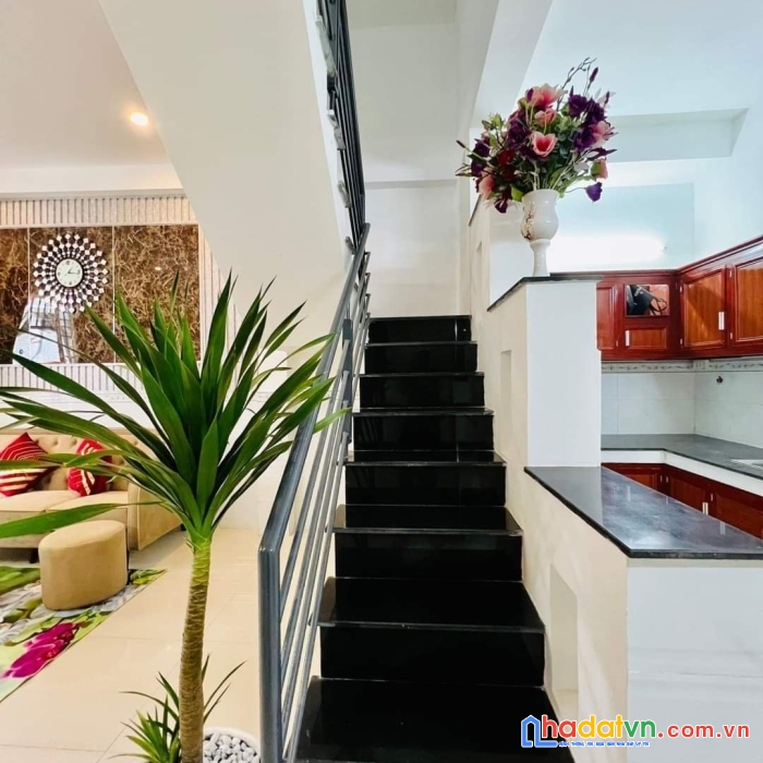 Nhà bán nở hậu 50m2 quang trung p10 q.gò vấp