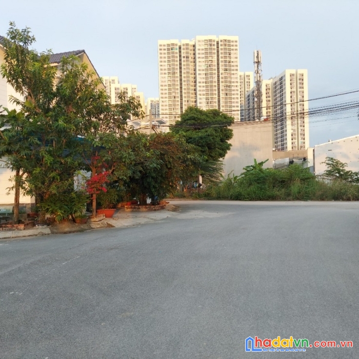 Đất 6x16 (96m2) hxh nguyễn xiểng đối diện vinhomes giá ngộp chỉ 3,7 tỷ