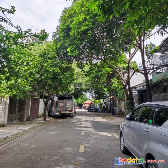 Bán nhanh mtkd bình chiểu, thủ đức; 127.7m2 giá 7.6 tỷ; nhà ốp toàn gỗ đỏ