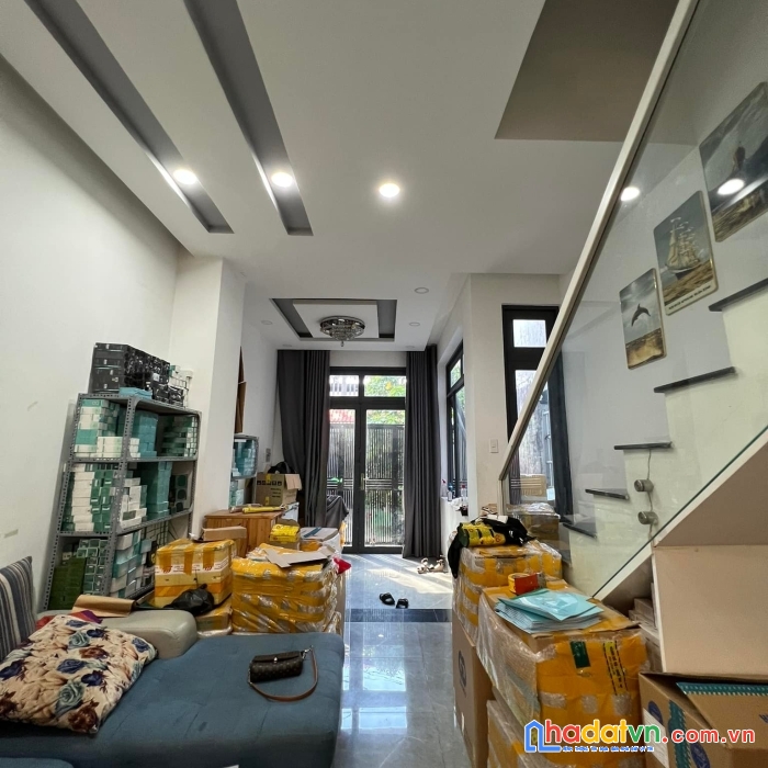 Bán nhà hẻm xe hơi nhà mới 4 tầng gần chợ hiệp bình 75m2 giá 7.9 tỷ.
