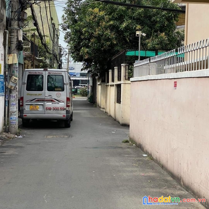 Bán nhà trường chinh - tân bình hẻm 6m 5,2x30, giá 6,6tỷ