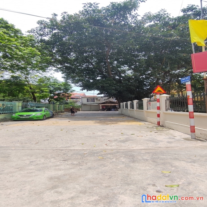 Nhà đẹp phú minh bắc từ liêm. ô tô cách 10m, dt 40m2 có 5pn nhỉnh 3 tỷ.