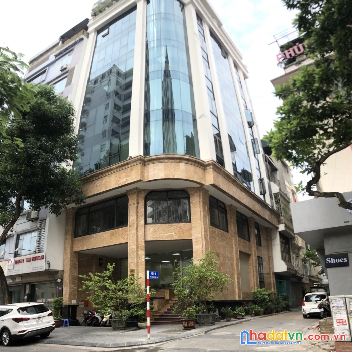 Bán tòa nhà vp 300m2 x 9t mp nguyễn văn huyên, cầu giấy cho thuê 3,6 tỷ/năm