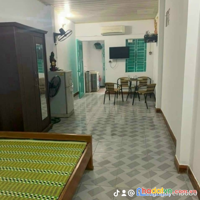 Ai mua được căn này thì tươm. được đất thổ cư vuông vắn.