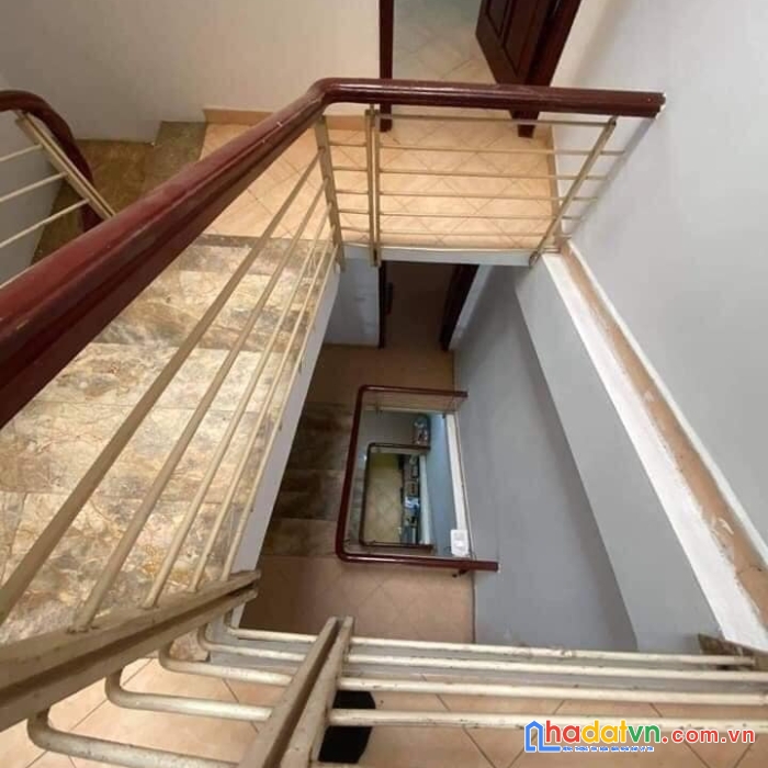 Bán nhà xuân phương, 5 tầng x 50m, rộng thoáng, 3,2 tỷ.