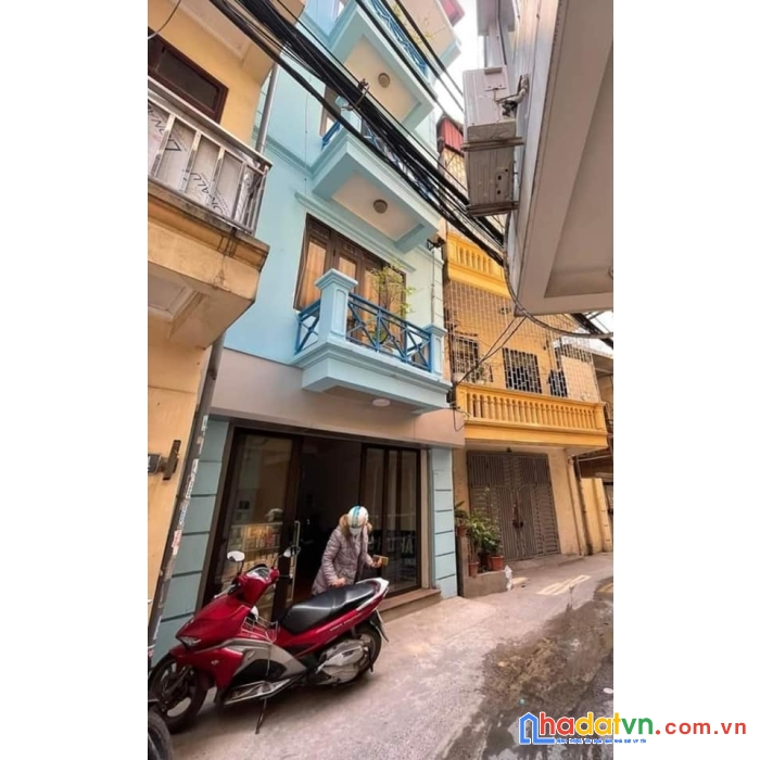 Bán nhà vũ xuân thiều, long biên 36m2 nhỉnh 2 tỷ, đường thông các ngả