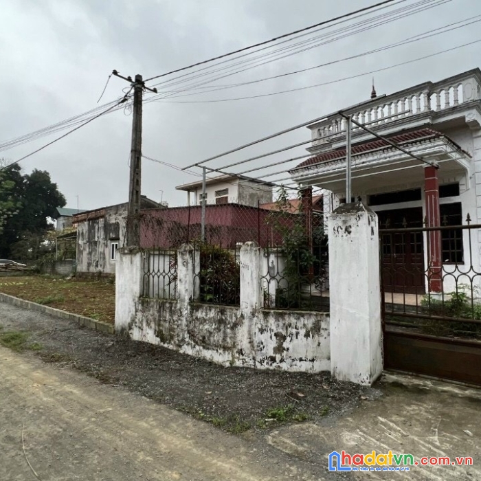 Bán đất nhuận trạch lương sơn hoà bình 211/100 m2 gần kcn nhuận trạch giá 10tr/m2