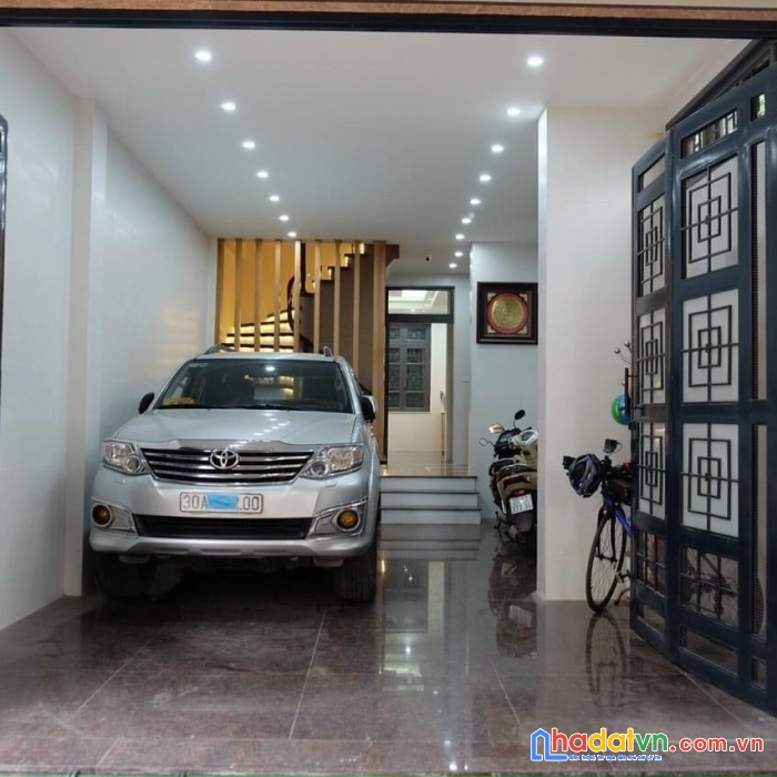 Xuân la, khu vip tây hồ ôtô 16 chỗ vào lọt nhà, lô góc, vỉa hè mênh mông dt: 73/80m x 5 tầng mặt