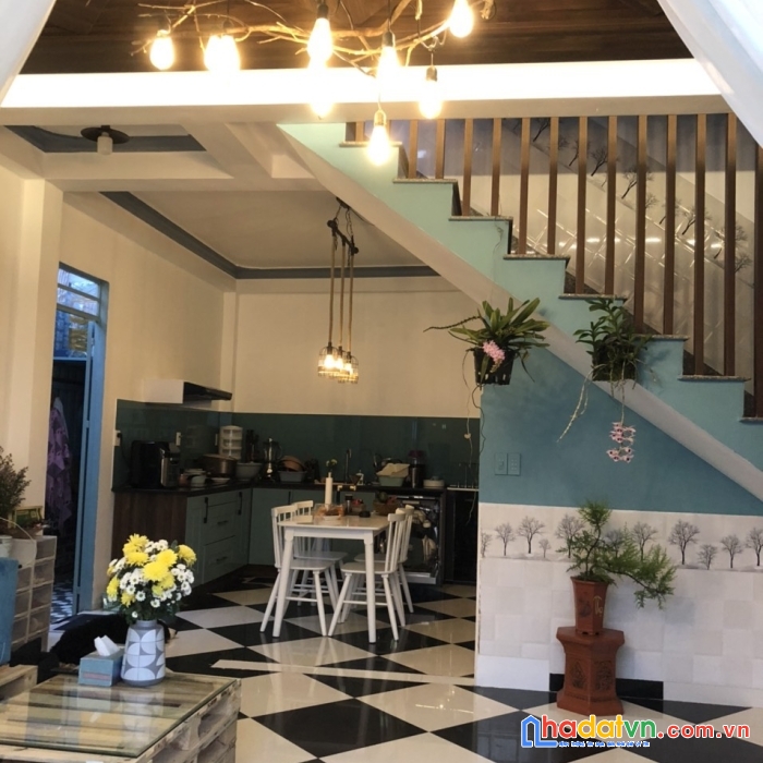 (trước 5/9) bán gấp 104m2 nhà thái phiên p12 tp đà lạt- đường oto né nhau thoải mái. giá 3ty5