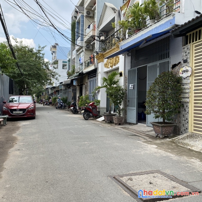 Bán nhà hxh mã lò, bình tân, 68m2, 3tầng, sát mt, nhỉnh 5 tỷ