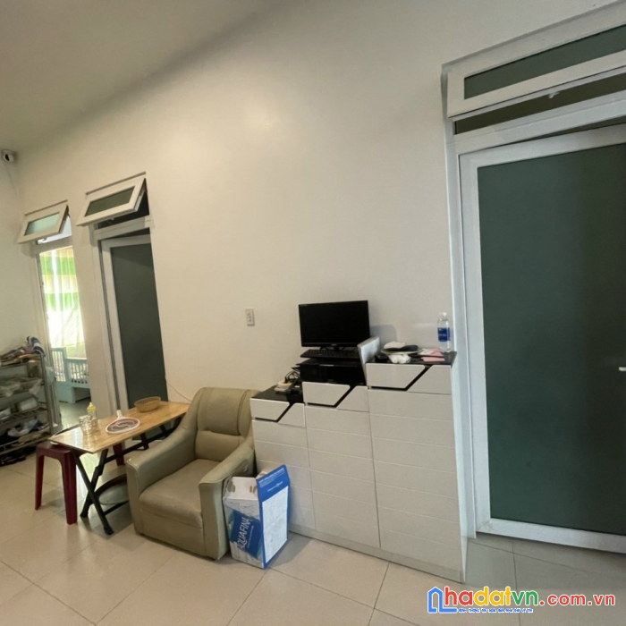 Cần bán hai lô đất tặng nhà trên đường an dương vương, phường 2, tp. đà lạt, giá 10 tỷ