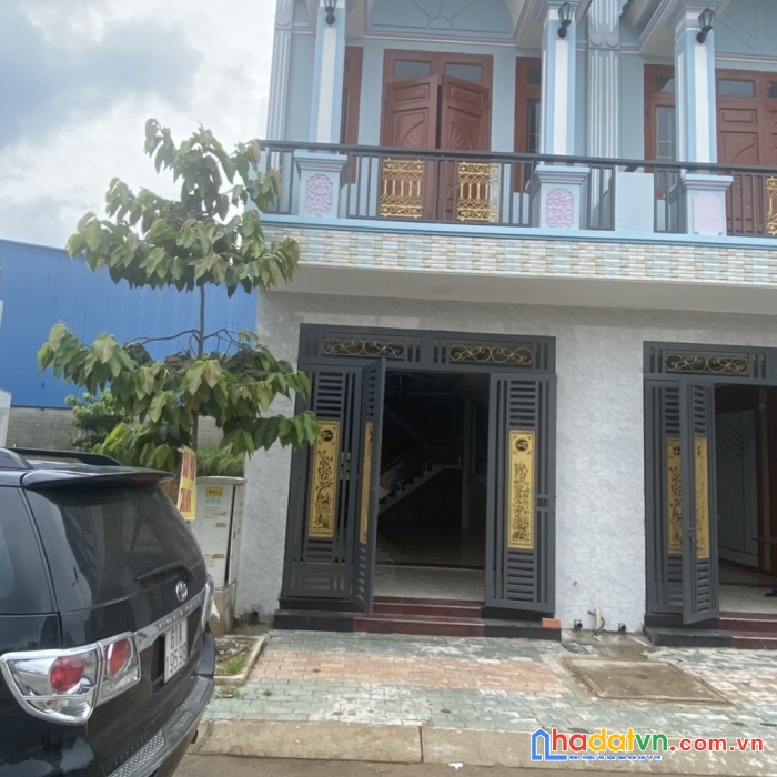 Cần bán gấp 3 căn nhà mới vị trí đẹp thuộc dự án khu đô thị tân hiệp central