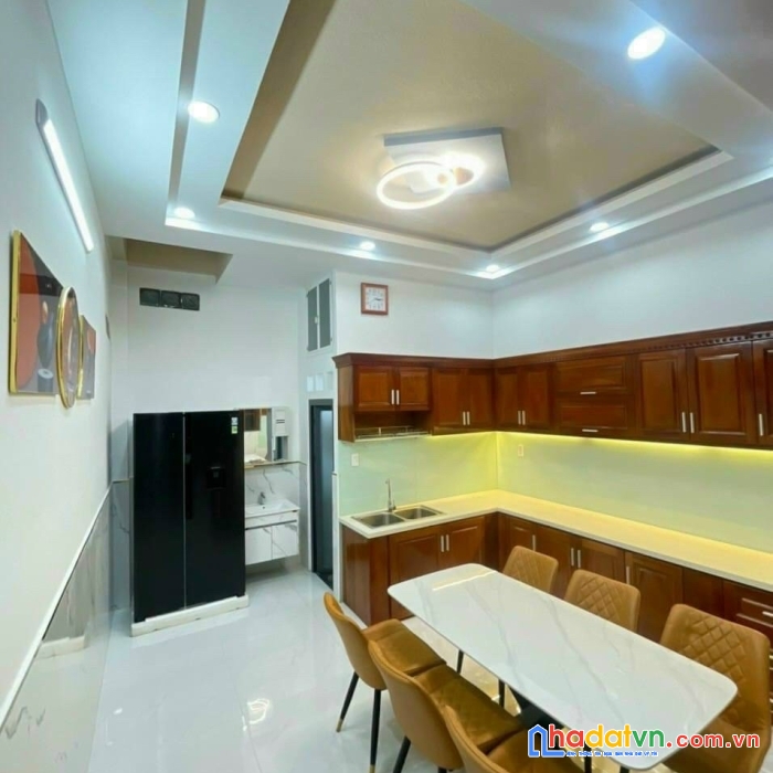 Hẻm 4m, nguyễn sỹ sách, 4.2 x 14m, 3 lầu, 5pn, 6.7 tỷ, tân bình