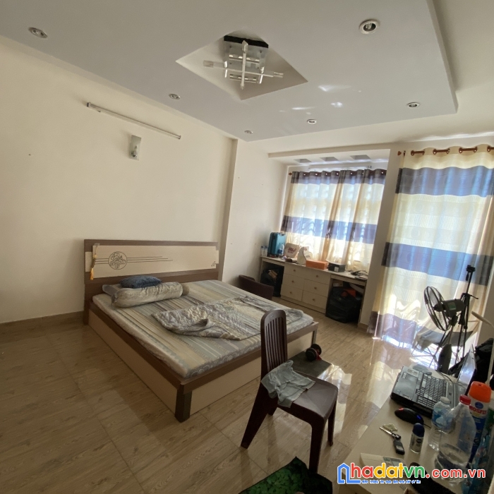 Bán nhà mặt tiền chợ nhị thiên đường , p5 quận 8