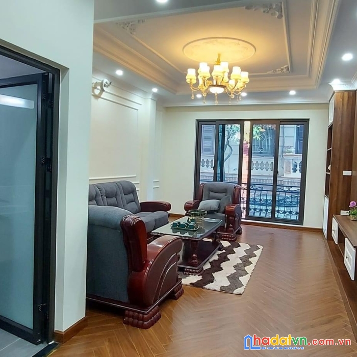 Siêu phẩm mỗ lao hà đông 43m2 5 tầng, ô tô, sát phố, 6.99 tỷ.