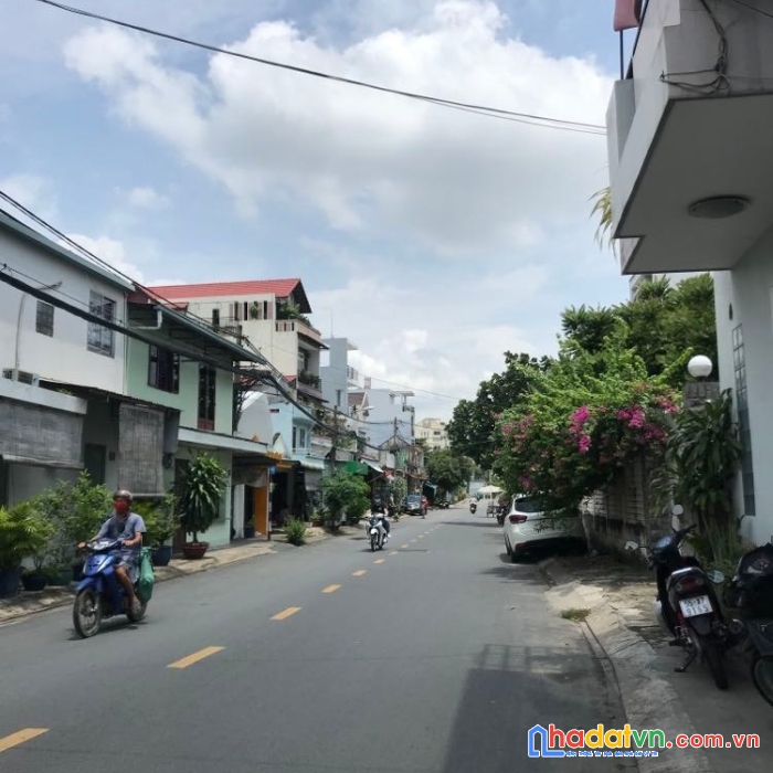 Bán nhà đường đình phong phú, quận 9, 124 m2, 2 tầng,  chỉ 7 tỷ 9, đt 0917540085