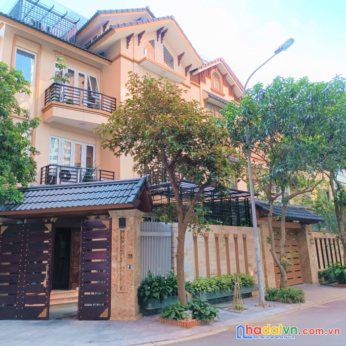 Bán nhà biệt thự kđt yên hòa, cầu giấy: 320m - 4t – mtien 20m: giá 108 tỷ