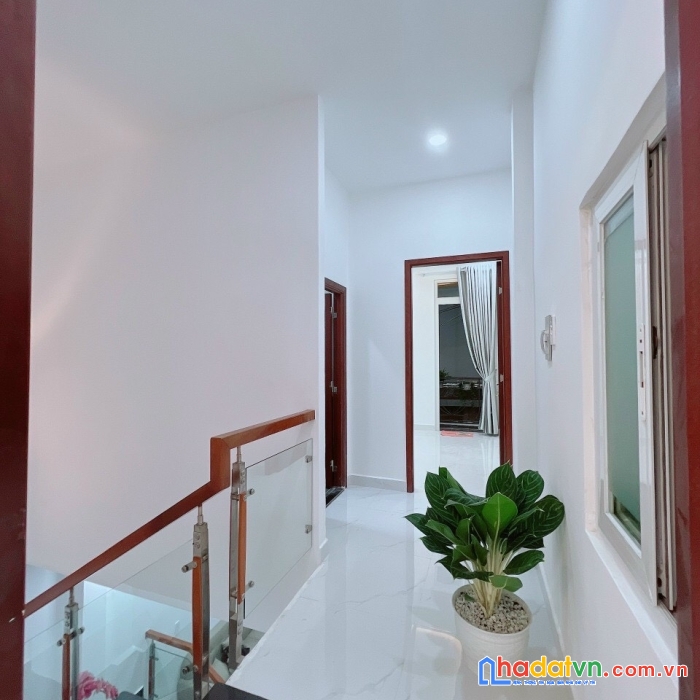 Đẹp thoáng, dân trí, lam sơn, 4.3 x 11m, 5.3 tỷ, bình thạnh