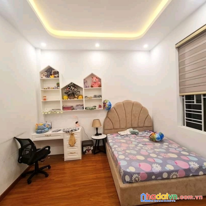 Bán nhà ngõ 169 hoàng mai: 35m2*5 tầng, mt 7m, sát chợ, ngõ thông, 50m ra phố, 3.9 tỷ