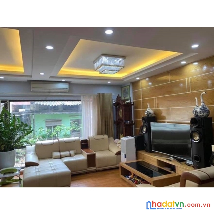 Bán nhà phố 8-3, hai bà trưng, 56m2 x 4t, mt5m, phân lô ô tô, 10 tỷ