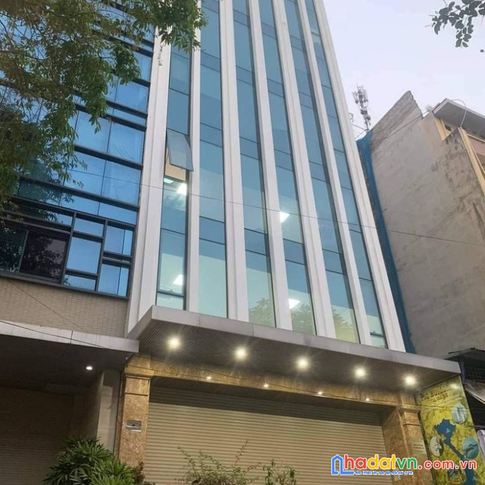Bán tòa nhà văn phòng 300m2 7 tầng nguyễn hoàng 0909858789