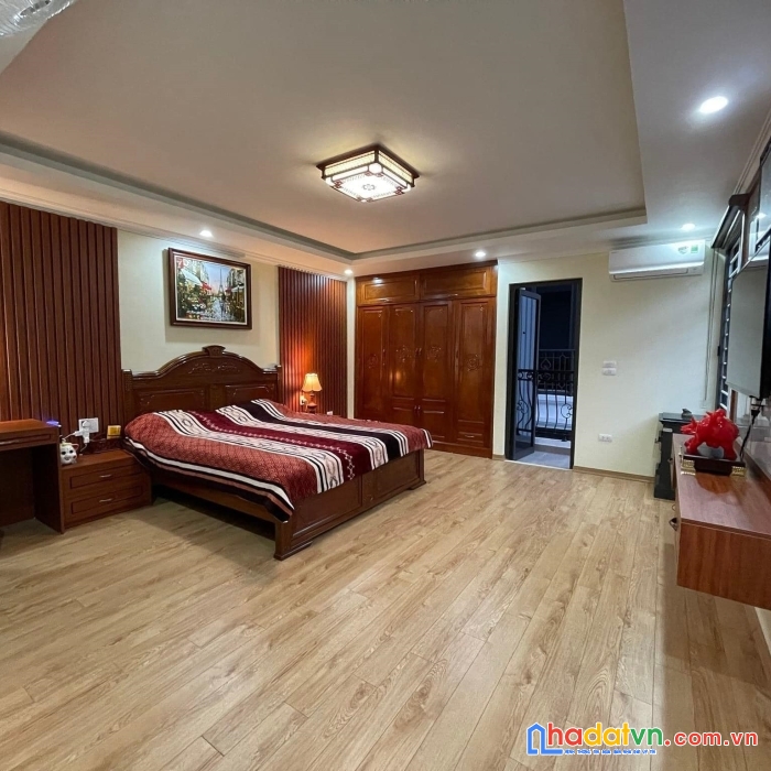 Bán nhà đại cồ việt, hbt, 55m2 x 4t, mt5.1m, phân lô ô tô, 11 tỷ