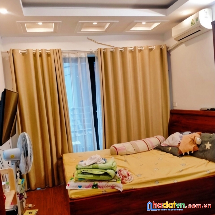 Nhà ngõ quỳnh, hai bà trưng, lô góc,  nhà đẹp ở luôn, nội thất xịn, 42m, 4 tầng, 5.3 tỷ