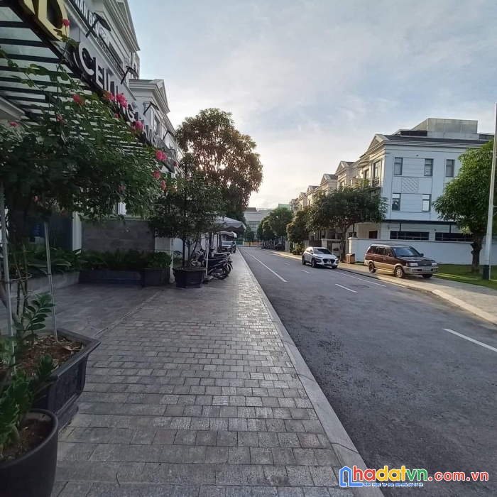 Bán nhà  vinhomes nguyệt quế, long biên 176m2 mt 9m đẳng cấp thượng lưu, bát chấp kinh doanh giá