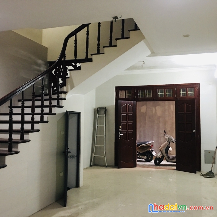 Bán nhà quận đống đa 45m2x4 t 7 tỷ ô tô kd