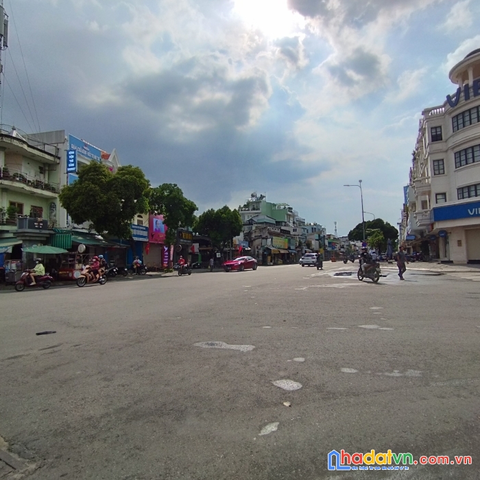 Góc nguyễn oanh phan văn trị citi land sầm uất, hợp đồng 2 năm 50 tr tháng