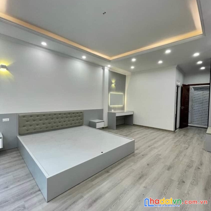 Bán nhà kđt văn quán 95m2*5tầng chỉ hơn 12tỷ-vỉa hè-kinh doanh giá cực tốt.