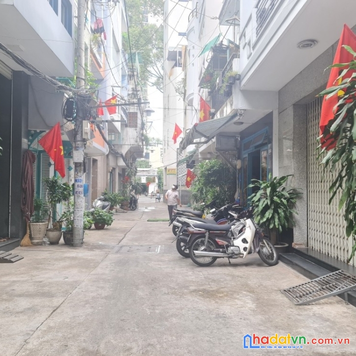 Bán nhà hẻm xe hơi đường thành thái, p14, q10 dt 3,6x15m 1 trệt 1 lầu giá 6,9 tỷ tl
