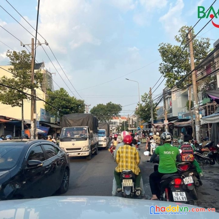 Bán lô góc 2 mặt tiền kinh doanh , đường 2 ô tô, 99m2, kdc mới, tân phong biên hoà, chỉ 2,35 tỷ