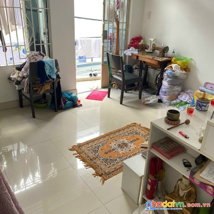 Hẻm xe hơi đường vườn lài - gần lũy bán bích, gân chợ tân hương