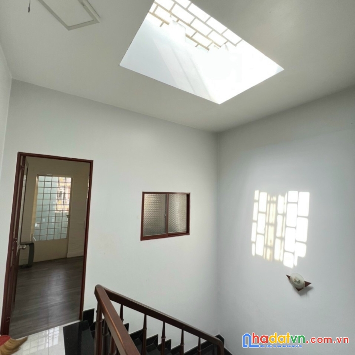 Hẻm 3m dân trí, hoàng hoa thám, 3.8 x 14m, 2 lầu, bình thạnh, dt 57m², giá 5.4 tỷ
