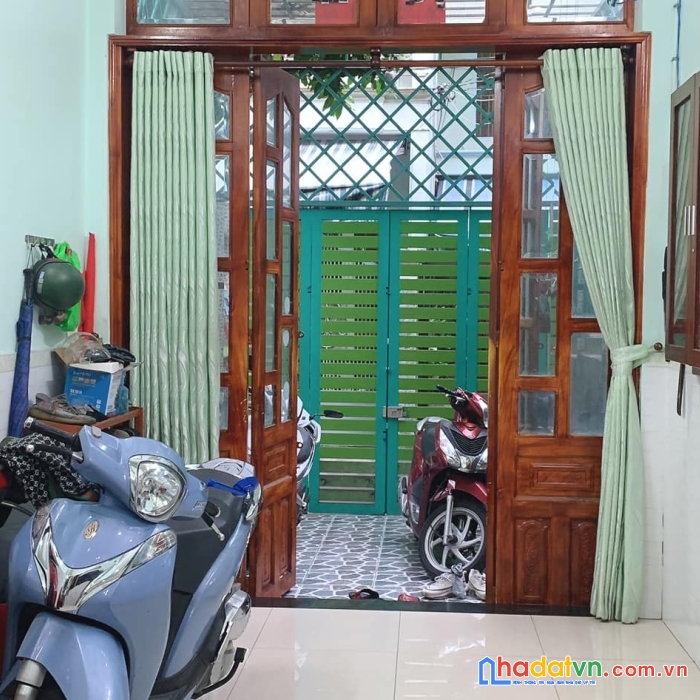 Bán gấp nhà nguyễn hồng đào, 5 tầng, hẻm rộng, 60m2 nhỉnh 7tỷ.