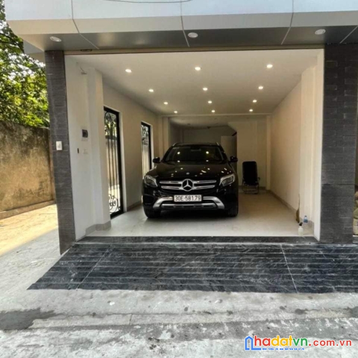 Bán nhà thạch bàn, quận long biên.45m x 6t, ngõ thông lô góc mặt tiền rộng ô tô vào nhà ,giá 6.7